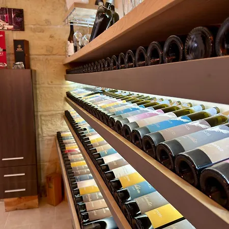 Dar Divinus - Eat, Wine, Sleep Rabat